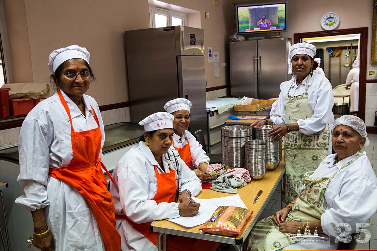 211A1543 copy - ©1987-2017 SKS Swaminarayan Temple East London